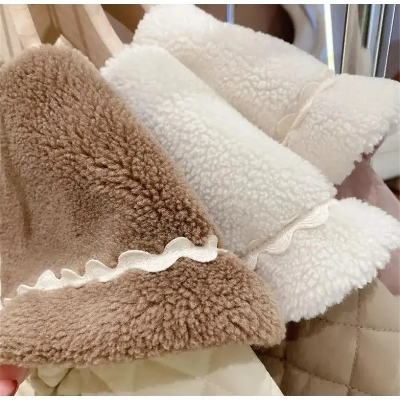 Coat Girls wool jacket winter childrens cotton coat thick insulation coat childrens solid park clothing for 28 years 231102