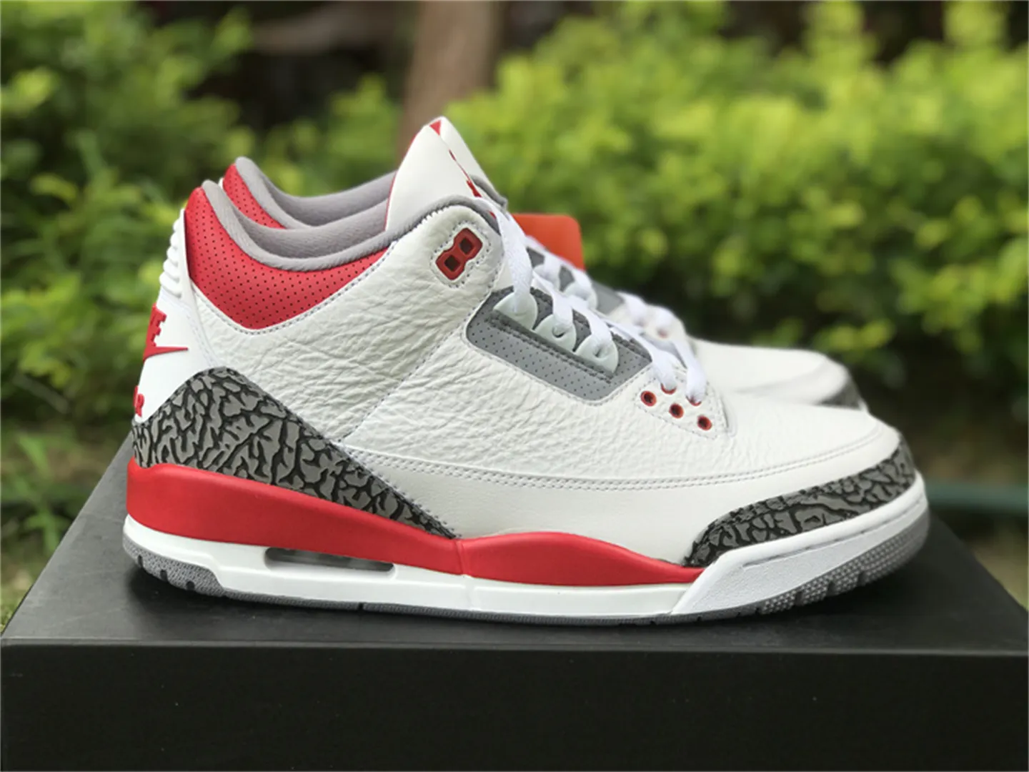 Designer Shoes 3 Wizards Athletic Basketball Shoes White/Metallic Copper-True Blue-Cement Grey Outdoor Sneakers CT8532-148 US7-13, 05
Designer Shoes 3 Wizards Athletic Basketball Shoes White/Metallic Copper-True Blue-Cement Grey Outdoor Sneakers CT8532-148 US7-13, 05