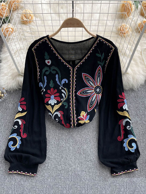 Women s Blouses Shirts Bohemian Blouse Embroidered Top Spring Summer V neck Loose Lantern Sleeves Ethnic Cotton Linen Shirt Female Blusa D1105 230403