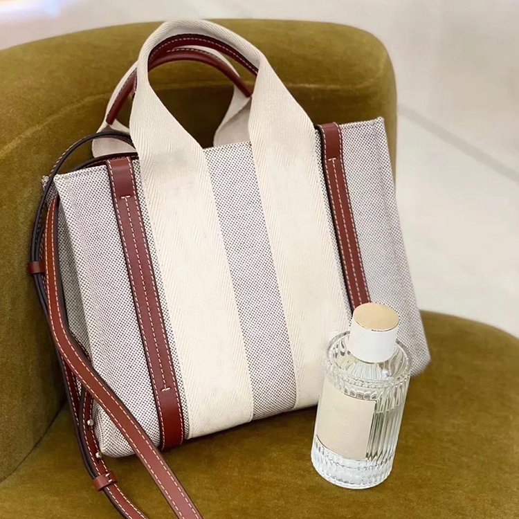 quality luxury High Woody bag small medium Beach Purses hottest tote Womens mens shopping Shoulder Bag designer handbag Fashion Crossbody Linen Nylon big bags
quality luxury High Woody bag small medium Beach Purses hottest tote Womens mens shopping Shoulder Bag designer handbag Fashion Crossbody Linen Nylon big bags