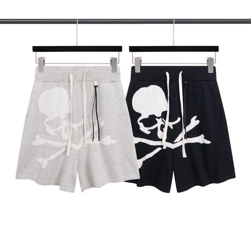 Embroidered Summer Shorts for Men | Active Street Fashion in European Sizes S-XL, Gray
Embroidered Summer Shorts for Men | Active Street Fashion in European Sizes S-XL, Gray
