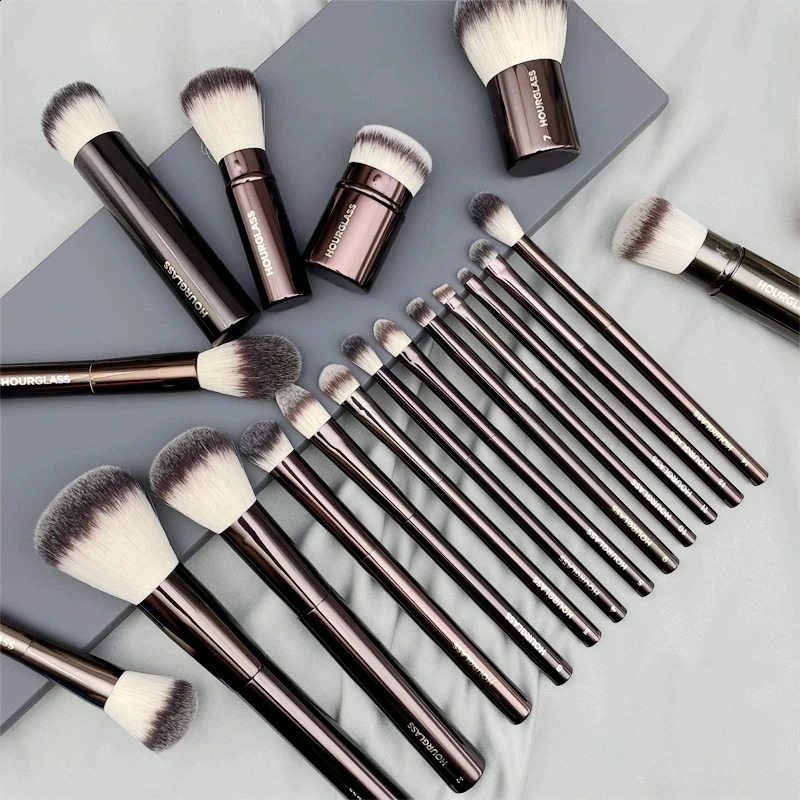Makeup Brushes Hourglass Full Series Makeup Brush Blush Powder Contour Foundation Concealer Makeup Brush Eye Shadow Smudge Eyeliner Makeup Tool 231102
