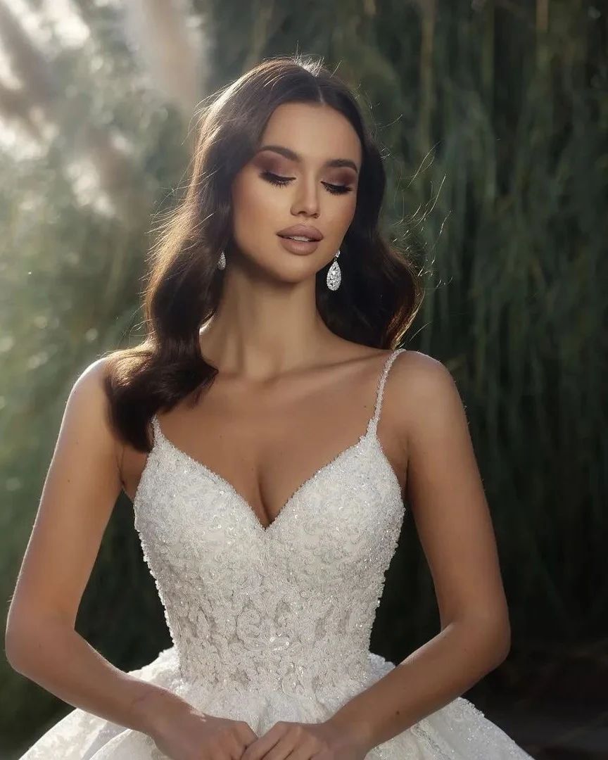 Spaghetti Ball Gown Dresses Sequins Beads Top Princess Wedding Dress Sweep Train Bridal Gowns 0515