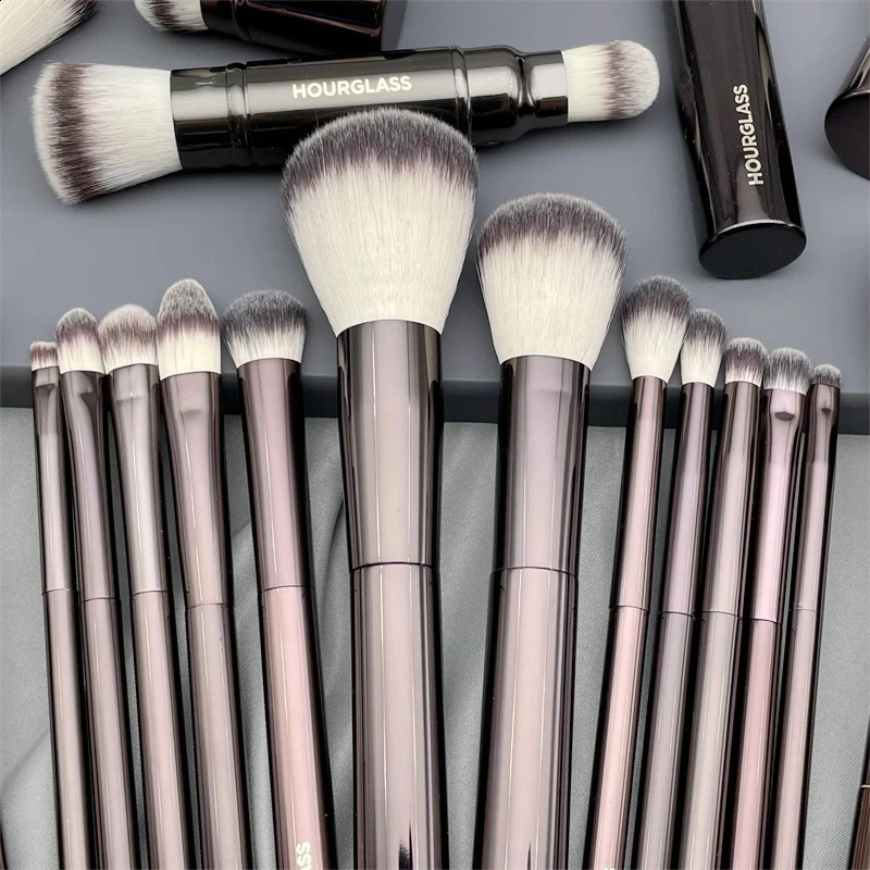 Makeup Brushes Hourglass Full Series Makeup Brush Blush Powder Contour Foundation Concealer Makeup Brush Eye Shadow Smudge Eyeliner Makeup Tool 231102