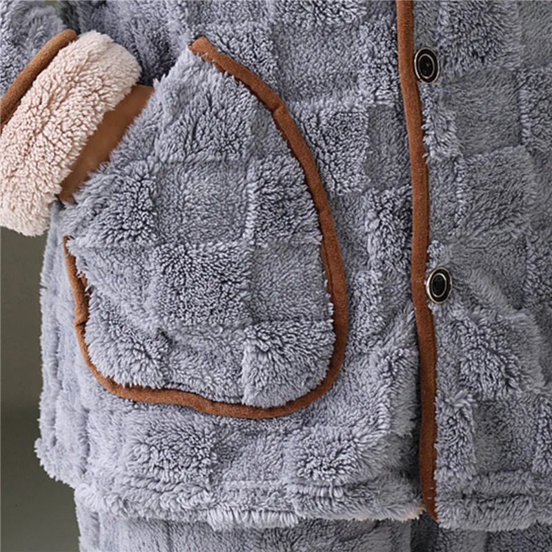 Men's Sleepwear Men Warm Flannel Autumn Winter Pajamas Turndown Collar Longsleeved Trousers Twopiece Set Loose Comfortable Suit 231102Z