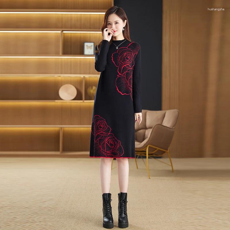 Casual Dresses Autumn Winter Plaid Knitted Sweater Dress Long Sleeve 2023 Women Chic Designer Slim Soft Warm Hit Color Pullover Jumper