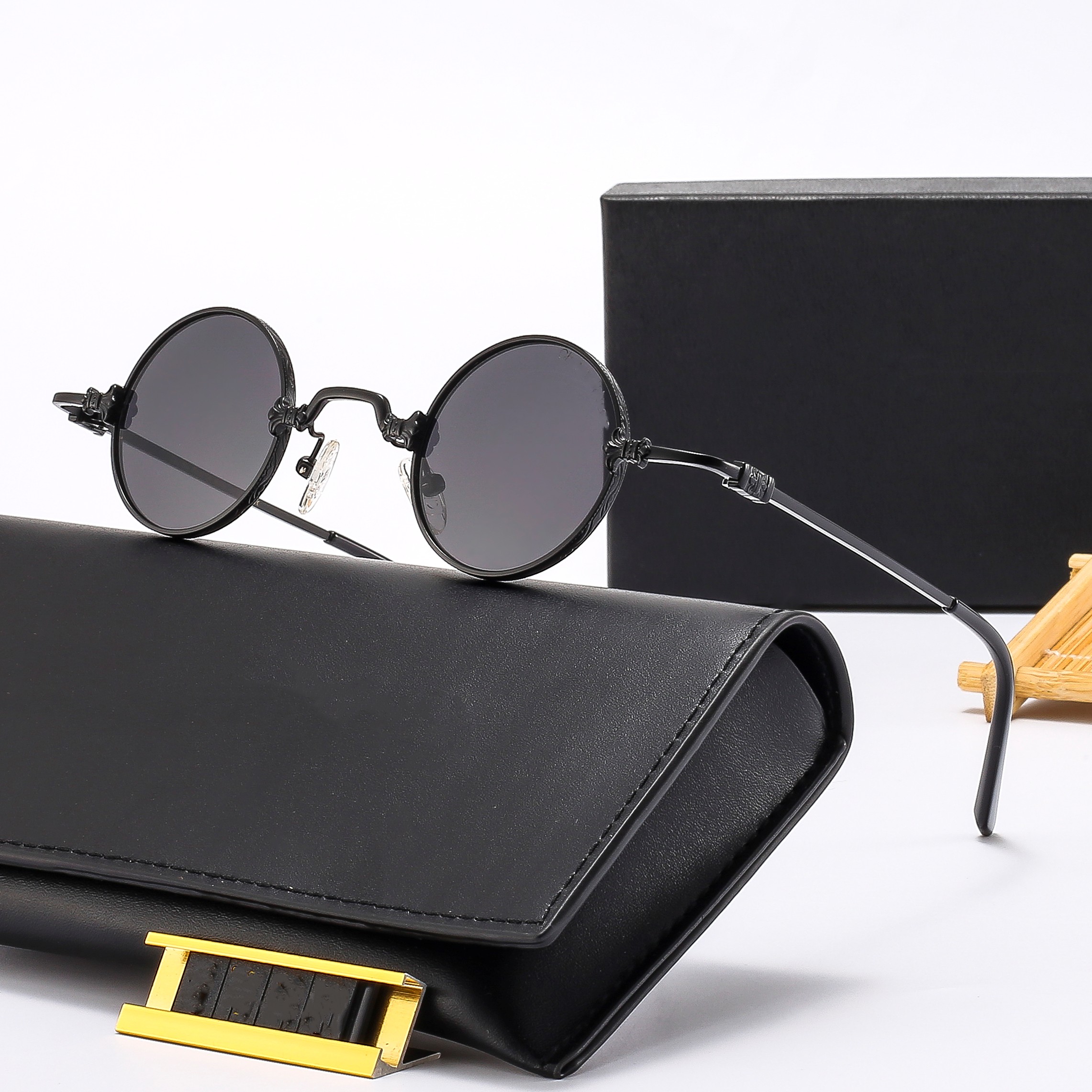 2023 Classic Round Brand sunglasses for women Design Sunglasses High Quality eyeglass Women Men Glasses atmosphere Sun glass UV400 lens Unisex
2023 Classic Round Brand sunglasses for women Design Sunglasses High Quality eyeglass Women Men Glasses atmosphere Sun glass UV400 lens Unisex