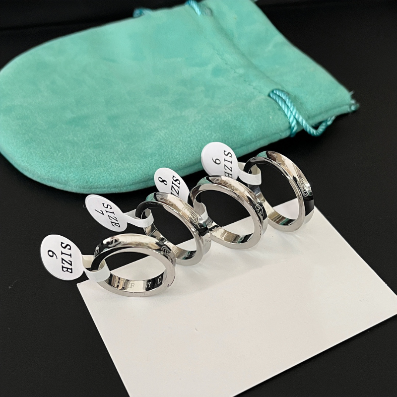 Luxury Designer Ring Brands Women Jewellery Rings Supplies Silver Plated Stainless Steel New Pattern Ring Fashion Versatile
Luxury Designer Ring Brands Women Jewellery Rings Supplies Silver Plated Stainless Steel New Pattern Ring Fashion Versatile