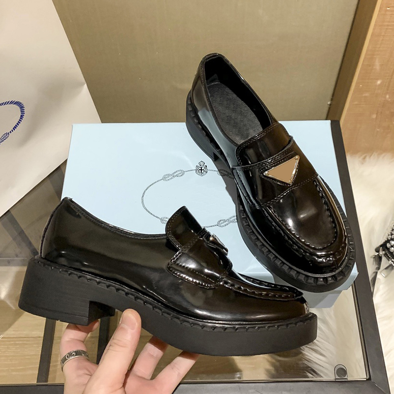 With Box designer shoes women Casual Monolith Loafers fashion womens Platform Sneakers heels Chocolate glossed-leather Brushed Leather Cloudbust luxury sneaker
With Box designer shoes women Casual Monolith Loafers fashion womens Platform Sneakers heels Chocolate glossed-leather Brushed Leather Cloudbust luxury sneaker