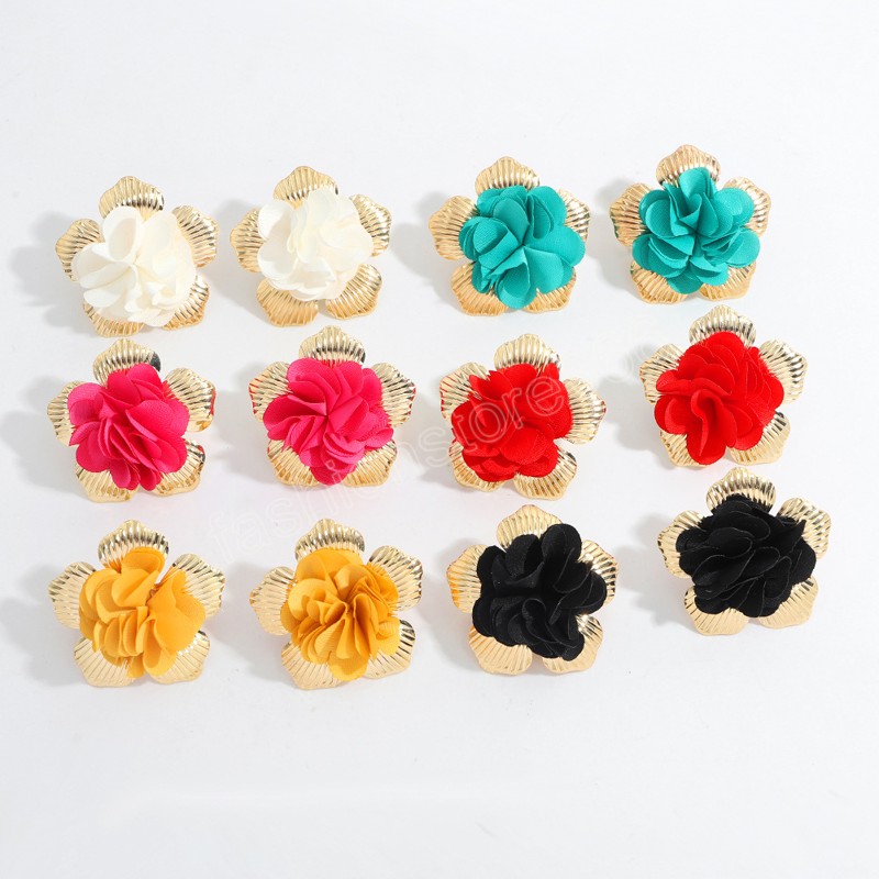 Elegant Fluffy Fabric Flower Earrings for Women Trendy Charms Wedding Stud Earrings Accessories 2023 Fashion Jewelry Ladies Gift