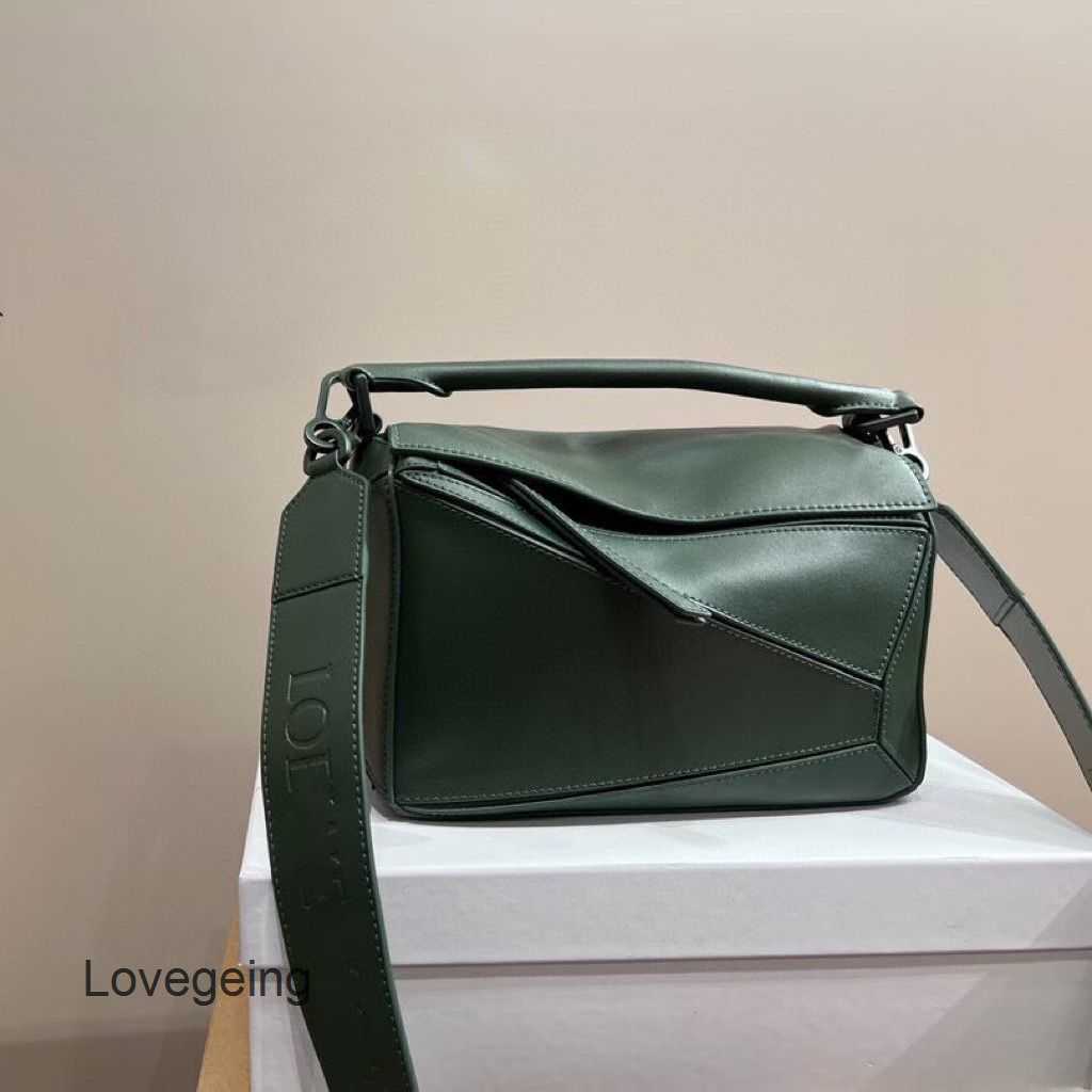 Large Candy Bag Handbags 2023 Men's Designer Bags Women Green Spliced Puzzles Women's Wide Capacity Loews Straps 2G5H