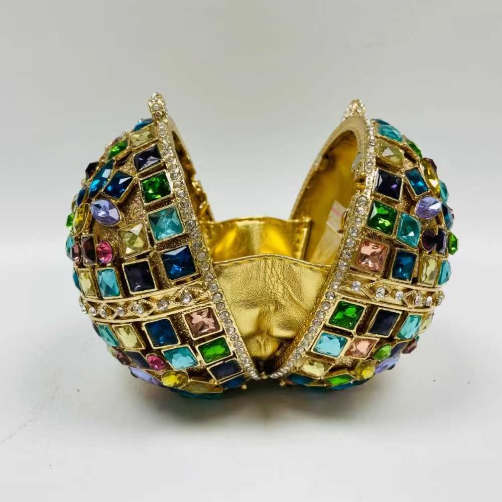 top Women Multi Stones Clutch Purse Crystal Evening Bags Hard Case Metal Minaudiere Rhinestone Clutches Handbag Wedding Party Bags 230308, Gold
top Women Multi Stones Clutch Purse Crystal Evening Bags Hard Case Metal Minaudiere Rhinestone Clutches Handbag Wedding Party Bags 230308, Gold