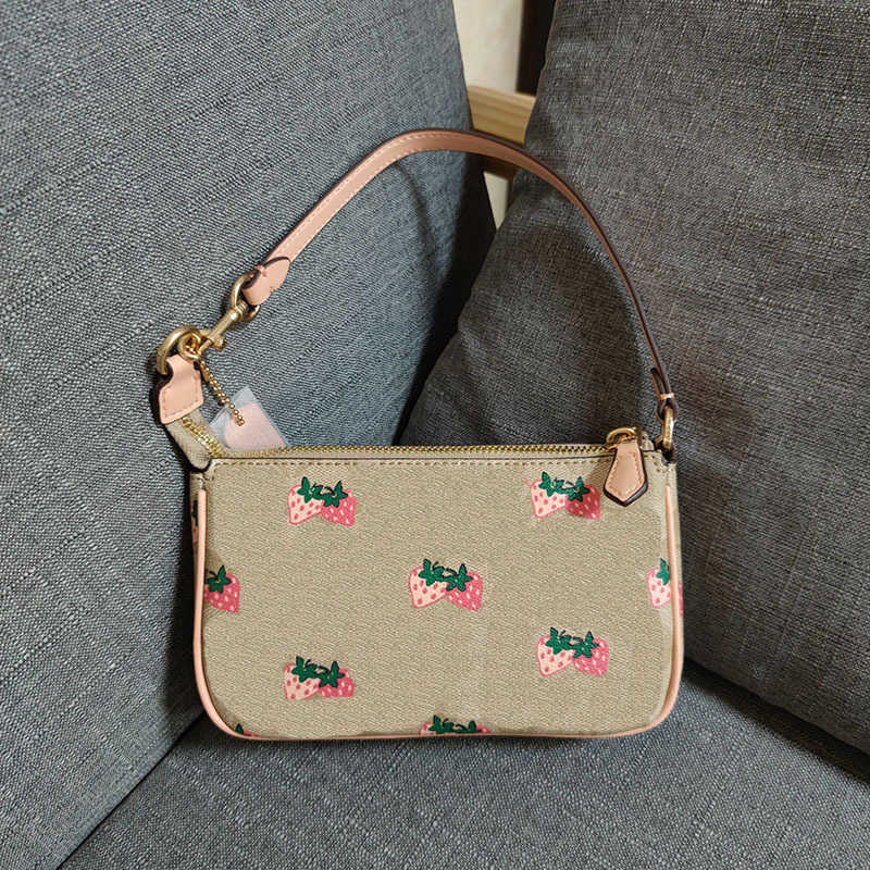 26 styles Pearl Chain designer bags women Underarm Bag Flower Single Shoulder luxurys HandBag Strawberry Mahjong Bag 230318, Strawberry chain
26 styles Pearl Chain designer bags women Underarm Bag Flower Single Shoulder luxurys HandBag Strawberry Mahjong Bag 230318, Strawberry chain