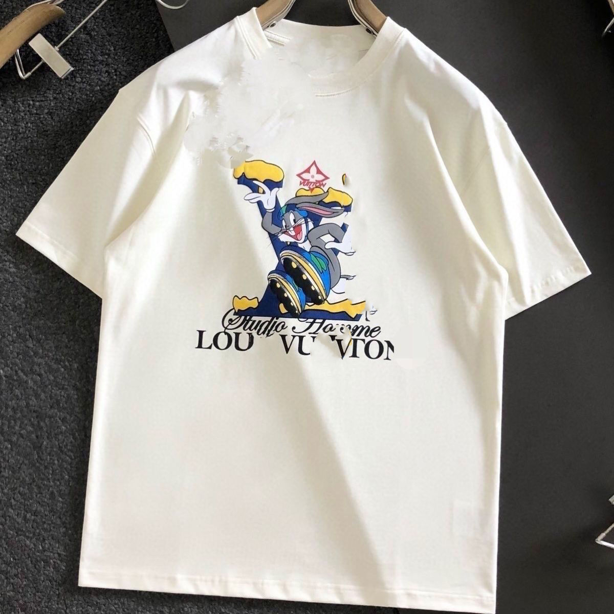 Summer T Shirt Mens Womens Designers T-shirts Loose Tops Man Casual Shirt Luxurys Clothing Streetwear Shorts Sleeve Polos Tshirts Breathable fashion T-shirt, White
Summer T Shirt Mens Womens Designers T-shirts Loose Tops Man Casual Shirt Luxurys Clothing Streetwear Shorts Sleeve Polos Tshirts Breathable fashion T-shirt, White