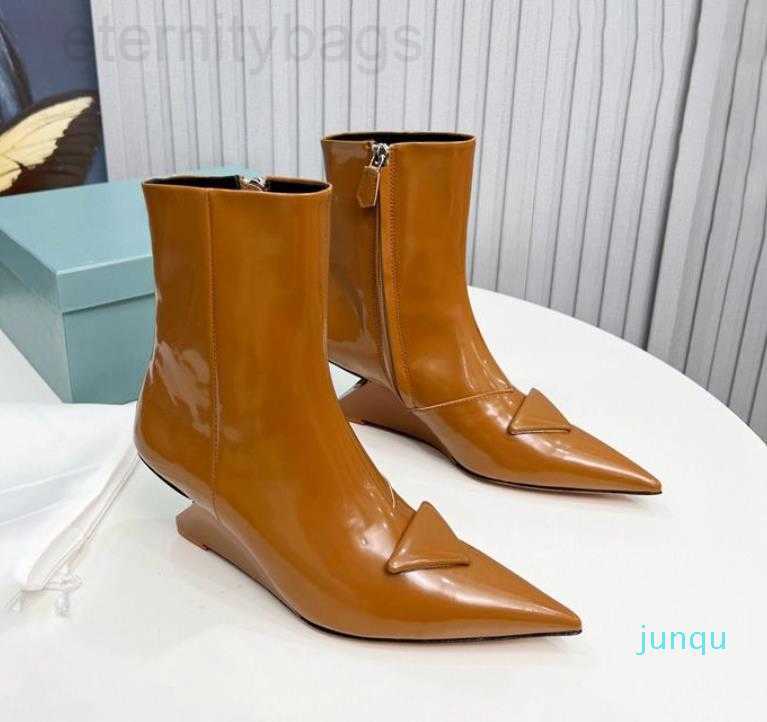 P Triangle Prad Brushed Women Black Leather Ankle Boots Square Toe Boot Mid-heel Boots Wedge Heels Fashion Booties Side zipper 2022
P Triangle Prad Brushed Women Black Leather Ankle Boots Square Toe Boot Mid-heel Boots Wedge Heels Fashion Booties Side zipper 2022