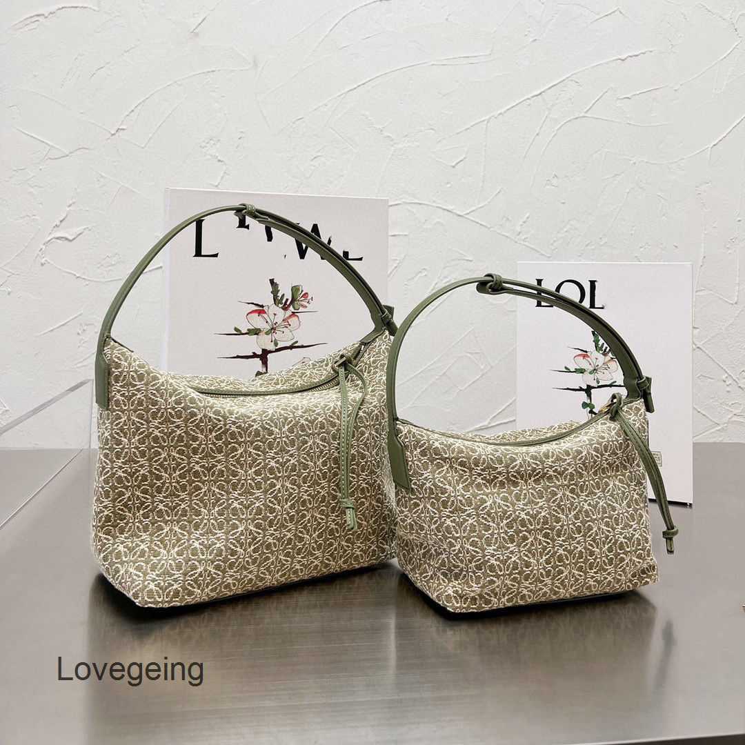 Bags Jacquard Capacity Anagram Bag Cubi 2023 Women Box Canvas Totes Underarm Embroidery Handbag Large Loews Shoulder Designer 7W9N, Black floret
Bags Jacquard Capacity Anagram Bag Cubi 2023 Women Box Canvas Totes Underarm Embroidery Handbag Large Loews Shoulder Designer 7W9N, Black floret