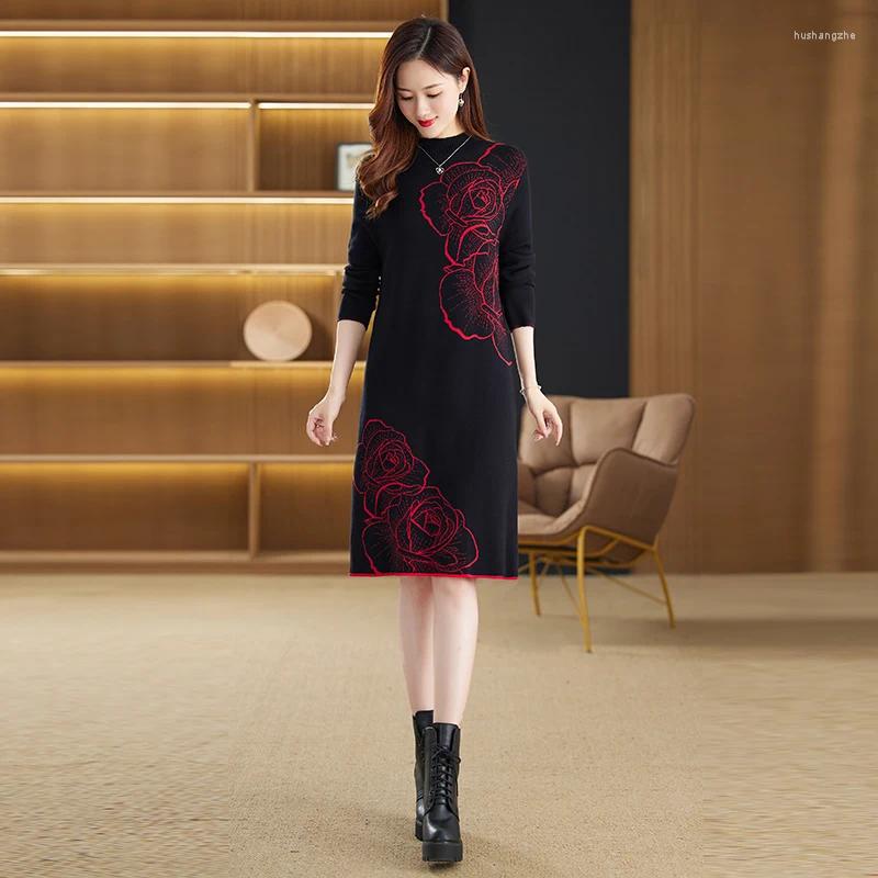 Casual Dresses Autumn Winter Plaid Knitted Sweater Dress Long Sleeve 2023 Women Chic Designer Slim Soft Warm Hit Color Pullover Jumper