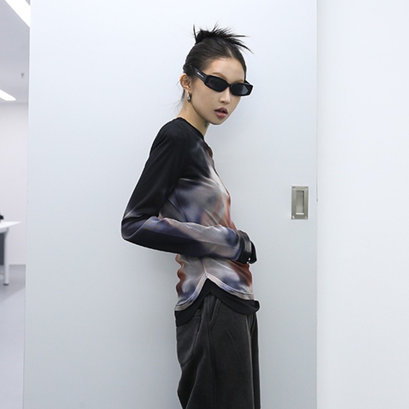 Women's T-Shirt Karrcat Cyber Y2k Mesh Tops Grunge Gradient Print T-shirt Irregular Tie Dye Chic T Shirt Korean Fashion Harajuku Streetwear 00s 2