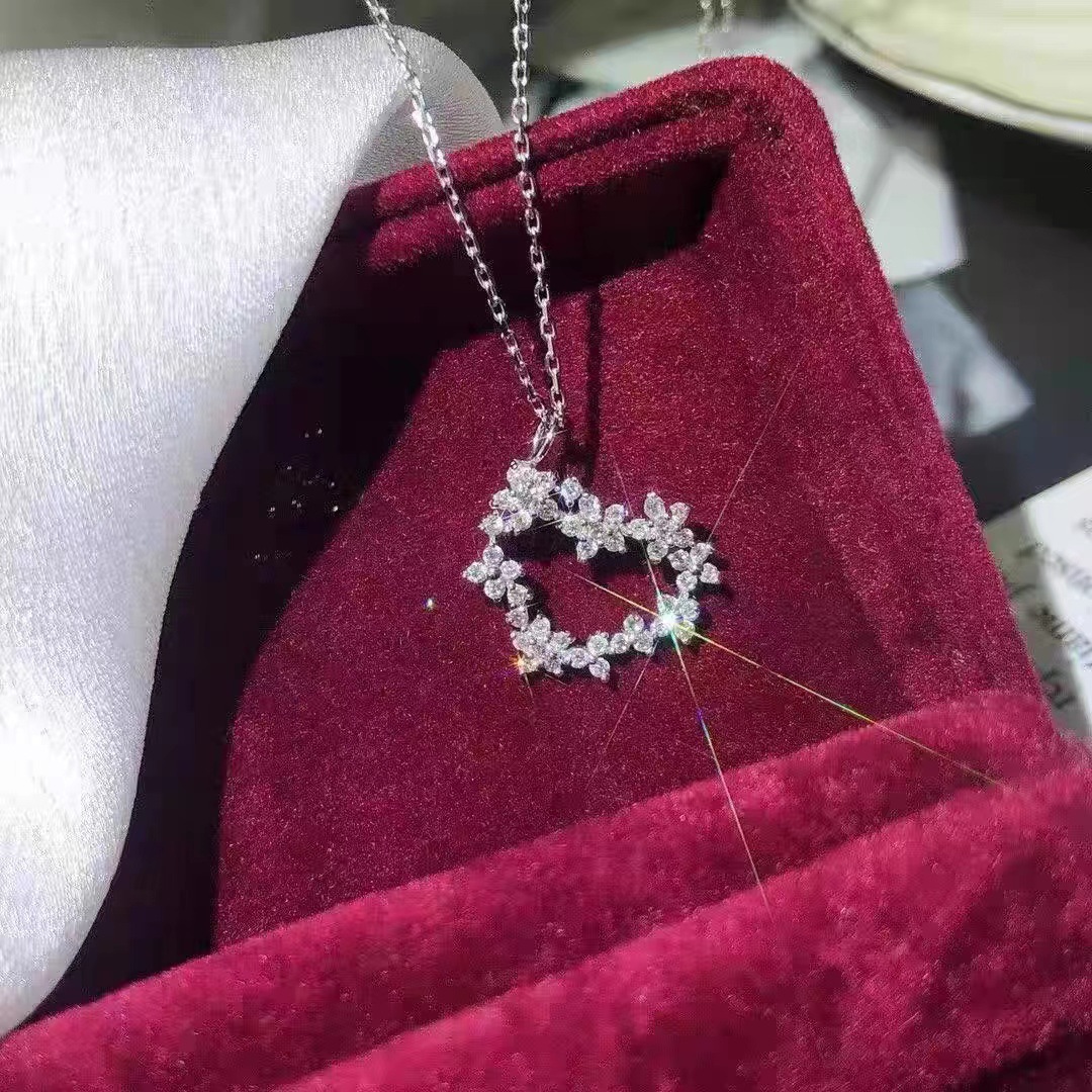 Queen Heart Chocker Necklace 925 Sterling Silver Diamond Wedding Engagement Pendants Necklace For Women Bridal Party Jewelry