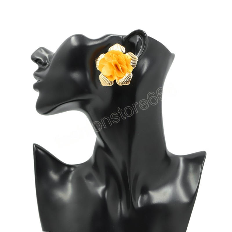 Elegant Fluffy Fabric Flower Earrings for Women Trendy Charms Wedding Stud Earrings Accessories 2023 Fashion Jewelry Ladies Gift