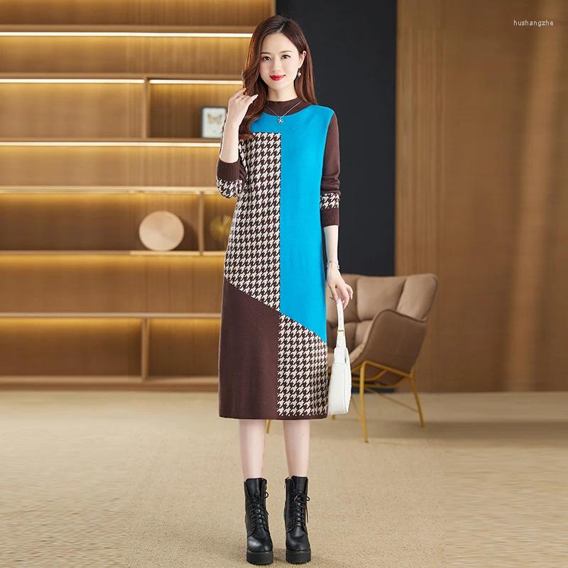 Casual Dresses Autumn Winter Plaid Knitted Sweater Dress Long Sleeve 2023 Women Chic Designer Slim Soft Warm Hit Color Pullover Jumper