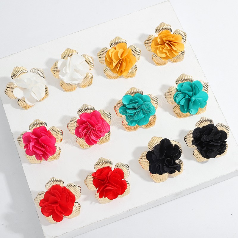 Elegant Fluffy Fabric Flower Earrings for Women Trendy Charms Wedding Stud Earrings Accessories 2023 Fashion Jewelry Ladies Gift