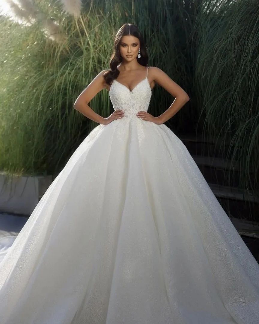 Spaghetti Ball Gown Dresses Sequins Beads Top Princess Wedding Dress Sweep Train Bridal Gowns 0515
