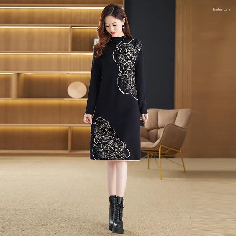Casual Dresses Autumn Winter Plaid Knitted Sweater Dress Long Sleeve 2023 Women Chic Designer Slim Soft Warm Hit Color Pullover Jumper