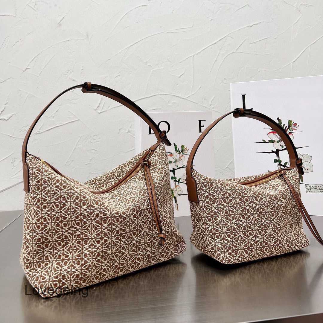Shoulder Handbag Cubi 2023 Bags Loewbags Jacquard Totes Women Box Canvas Underarm Embroidery Designer Large Capacity Anagram Bag ZXFF, Black jacquard
Shoulder Handbag Cubi 2023 Bags Loewbags Jacquard Totes Women Box Canvas Underarm Embroidery Designer Large Capacity Anagram Bag ZXFF, Black jacquard
