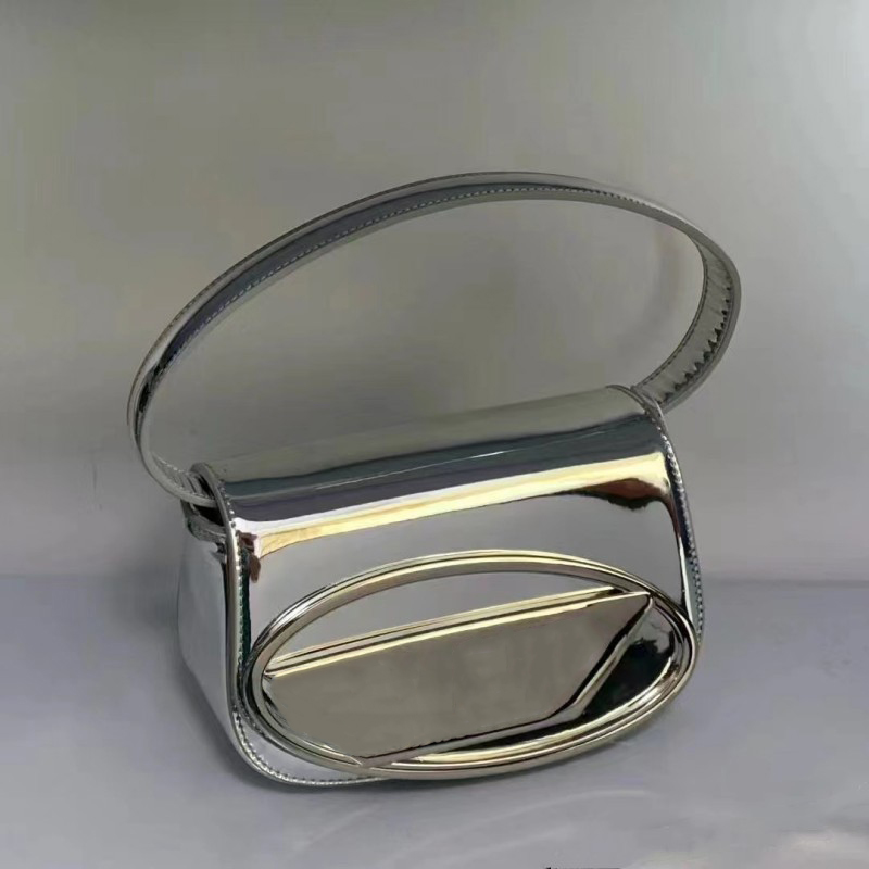 Fashion diesels clutch flap shoulder crossbody Bags Designer Brand Bag Luxury tote handbag Genuine leather envelope pochettes Women's man Designer wallet hand Bag, Silver
Fashion diesels clutch flap shoulder crossbody Bags Designer Brand Bag Luxury tote handbag Genuine leather envelope pochettes Women's man Designer wallet hand Bag, Silver