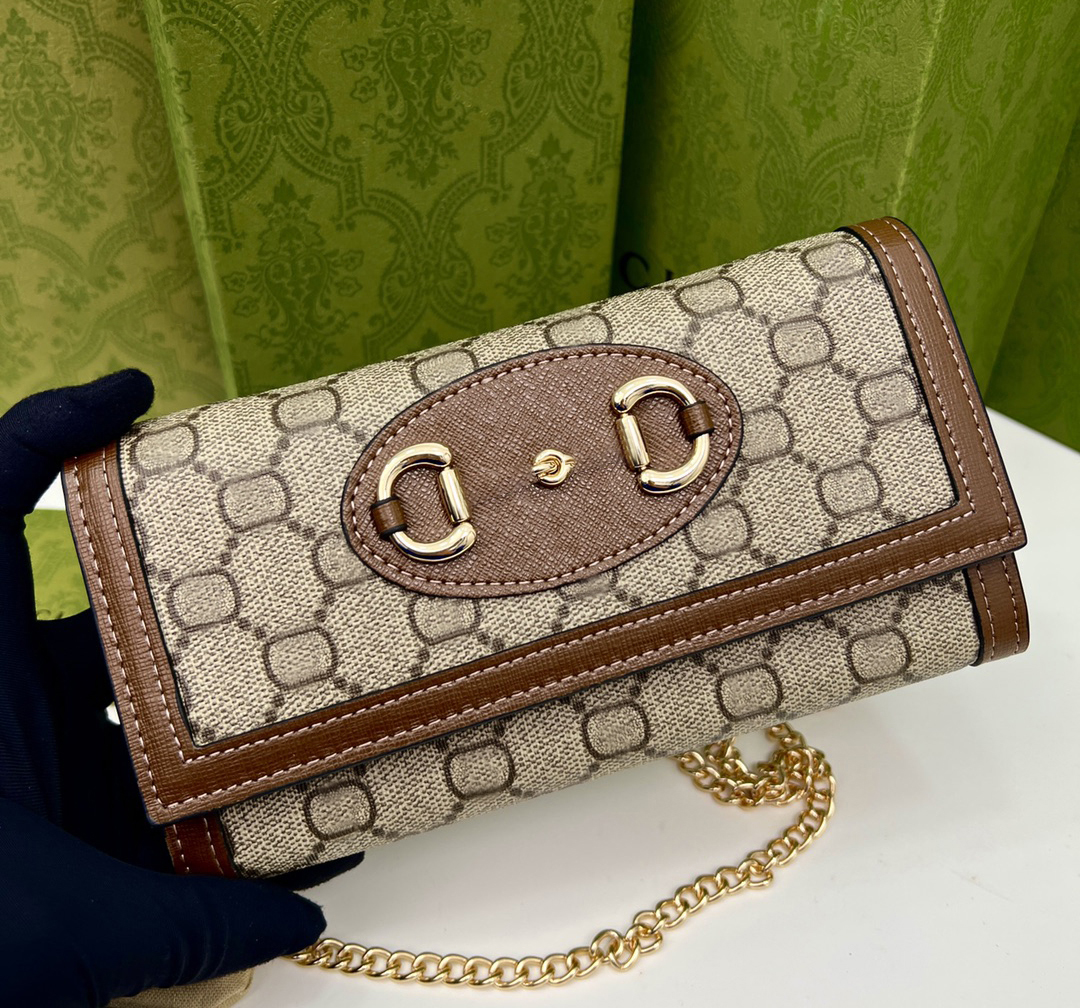 Designer womens shoulder bag luxury mini handbags Fashion G letter leather bags Marmont chain clutch ladies jackie1961 vintage sling purses #6880, 4916#g letter
Designer womens shoulder bag luxury mini handbags Fashion G letter leather bags Marmont chain clutch ladies jackie1961 vintage sling purses #6880, 4916#g letter