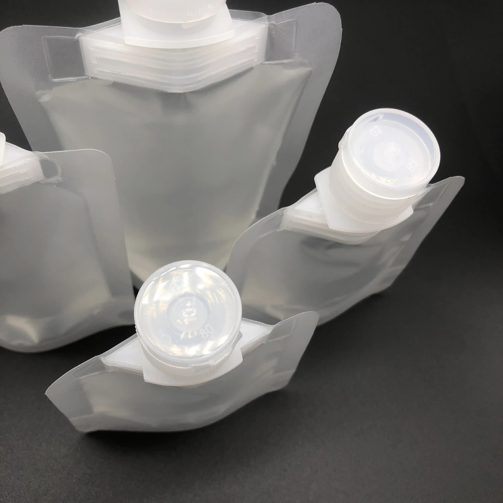 Refillable Empty Squeeze Pouches Packaging Bag Travel Fluid Makeup Packing Bags for Lotion