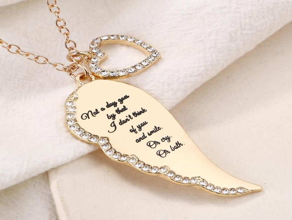 Pendant Necklaces Fashion Women Long Chain Wing Heart Necklace Simple Choker Jewelry Gift