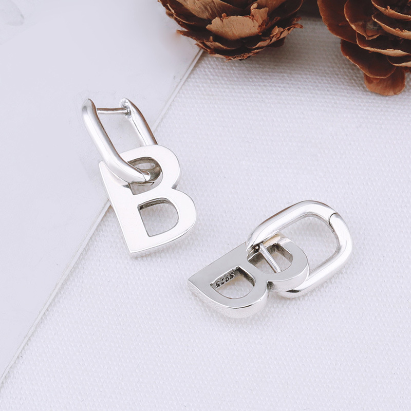 E52 S925 Pure Silver Ear Studs Personalized Fashion B Letter Punk Street Dance Style Earrings Jewelry Earrings as a Gift for Lovers