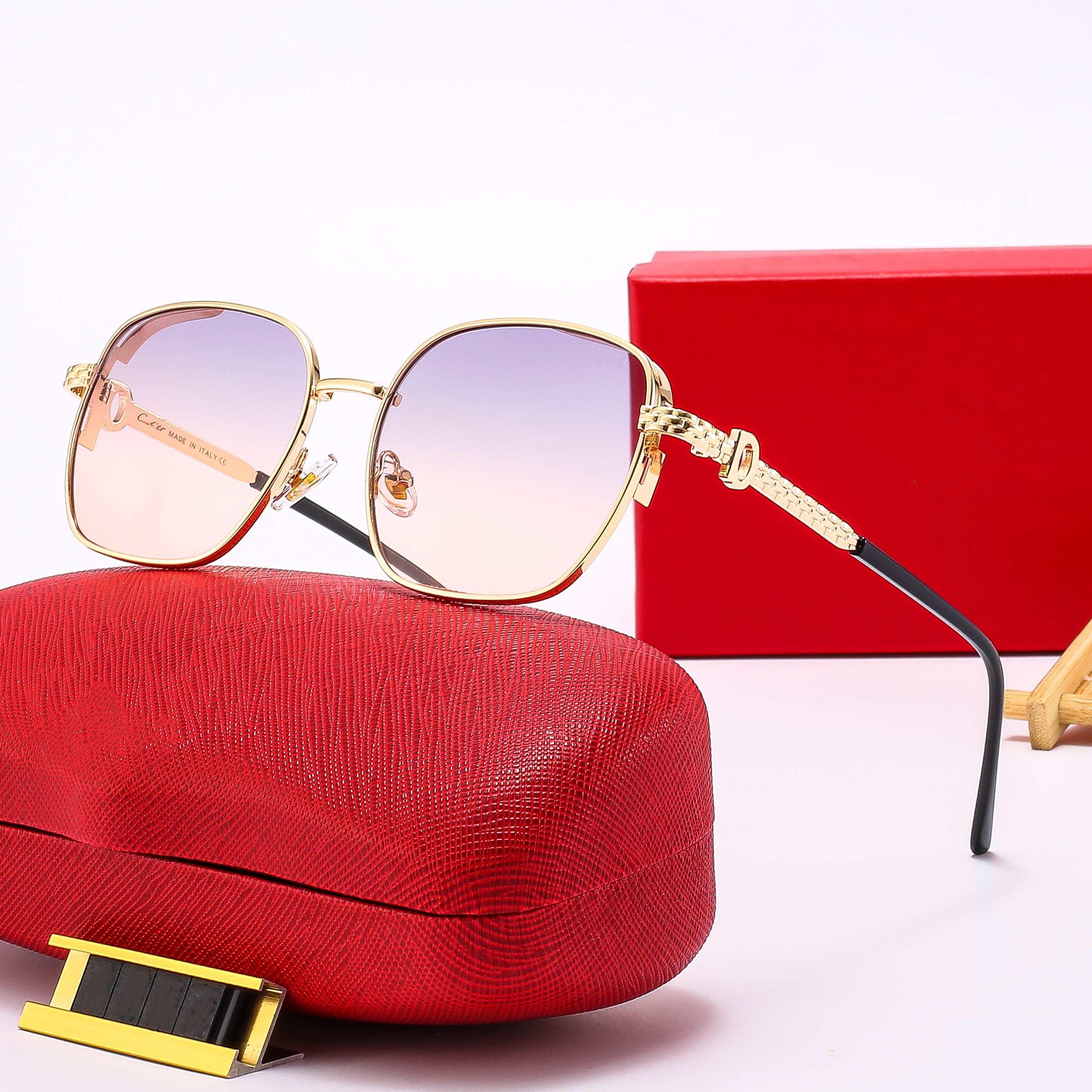Side Letters Polarized Designer sunglasses for men Womens Luxury Sun Glasses Traveling Sunproof Adumbral Beach Sunglass Fashion Ultra Light Men's Glasses 1767
Side Letters Polarized Designer sunglasses for men Womens Luxury Sun Glasses Traveling Sunproof Adumbral Beach Sunglass Fashion Ultra Light Men's Glasses 1767
