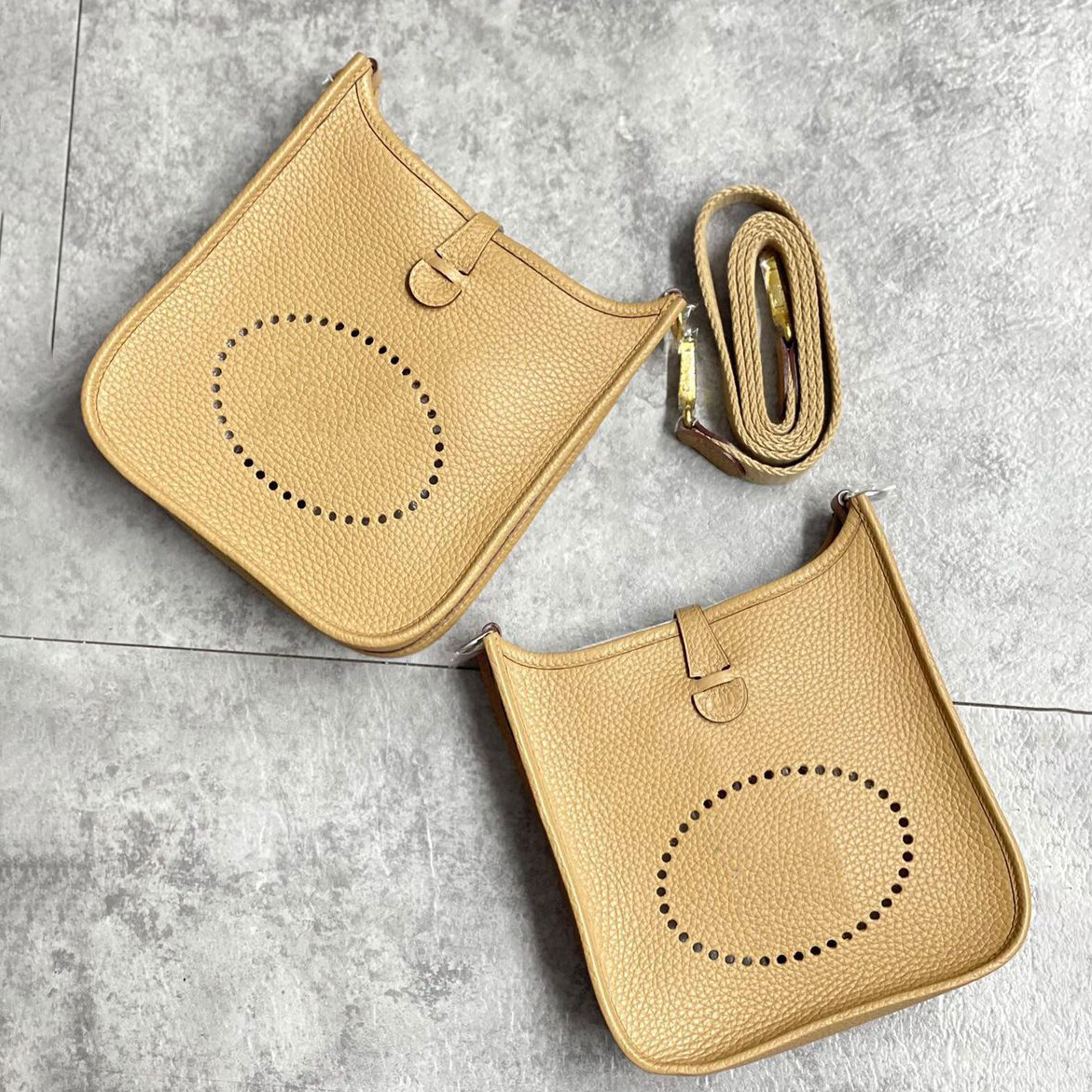 Luxury Evelyn shopping Shoulder bag Womens mens Fashion designer bags top handle Genuine leather clutch handbags with scarf crossbody bag top quality bags pochette, Grey
Luxury Evelyn shopping Shoulder bag Womens mens Fashion designer bags top handle Genuine leather clutch handbags with scarf crossbody bag top quality bags pochette, Grey