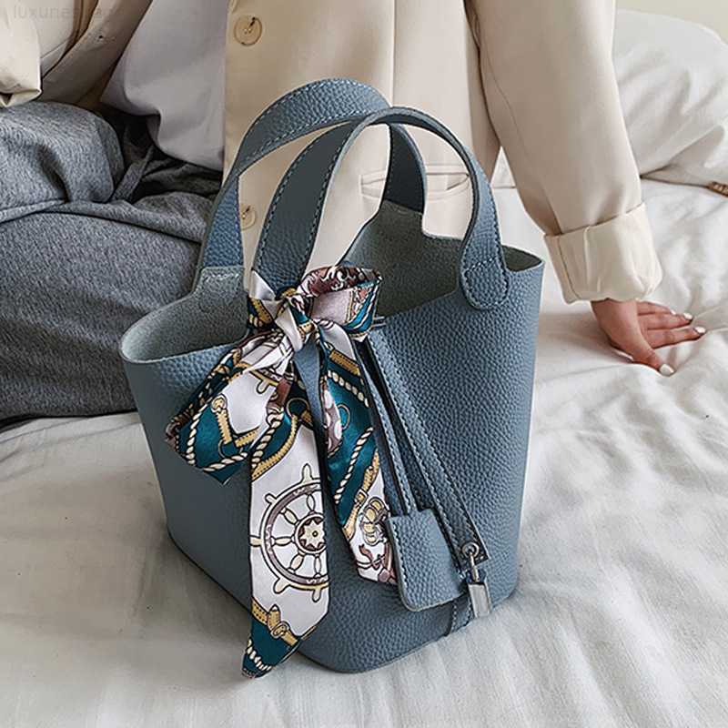 Designer Luxury Women's Handbag Graffiti Vegetable Basket Fashion Versatile Bucket Bag Silk Scarf Large Capacity Tide Picotin, White13
Designer Luxury Women's Handbag Graffiti Vegetable Basket Fashion Versatile Bucket Bag Silk Scarf Large Capacity Tide Picotin, White13