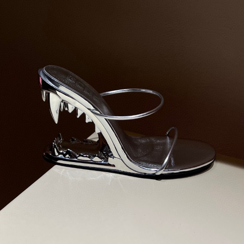 Metal High Heels Designer Sandals Hollowed-out Fangs-heel logo Slippers Large Size Flip Flops, Green 2
Metal High Heels Designer Sandals Hollowed-out Fangs-heel logo Slippers Large Size Flip Flops, Green 2