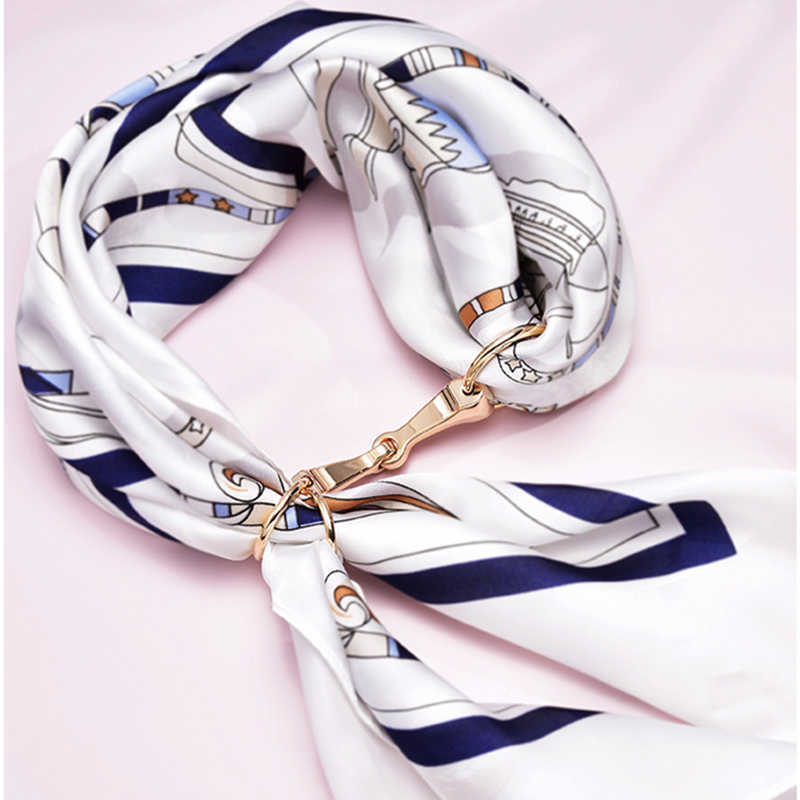 Sarongs Hot Women Shawl Ring Clip Scarves Fastener Crystal Silk Scarf Buckle Brooch Wedding Fashion Jewelry Female Classic Gift P230323