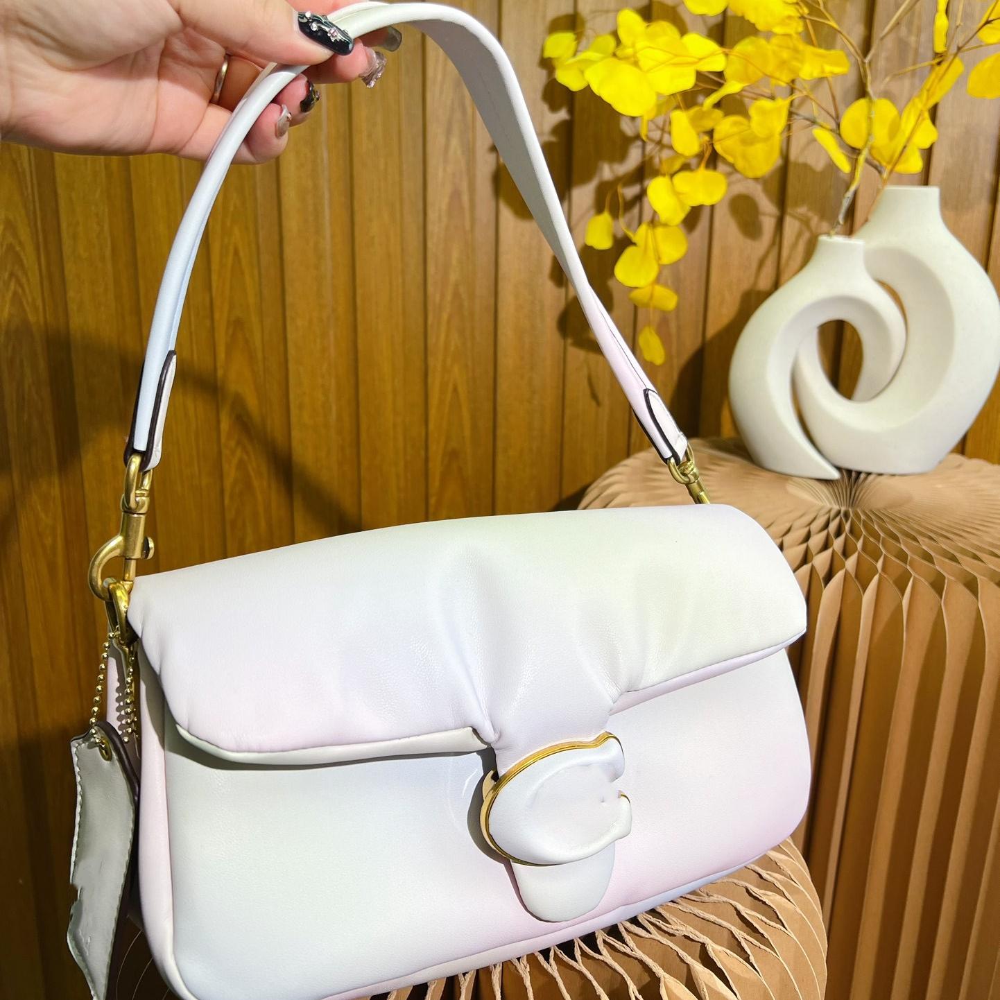 Designer crossbody shoulder bag for women genuine leather female fashion letters lady cross body card holder bag flap designer bags
Designer crossbody shoulder bag for women genuine leather female fashion letters lady cross body card holder bag flap designer bags