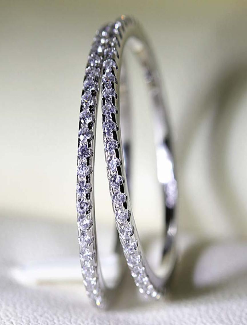 UltraFine Women039s Ring Full Circle Full Diamond Zircon Single Row MicroInlaid Ring