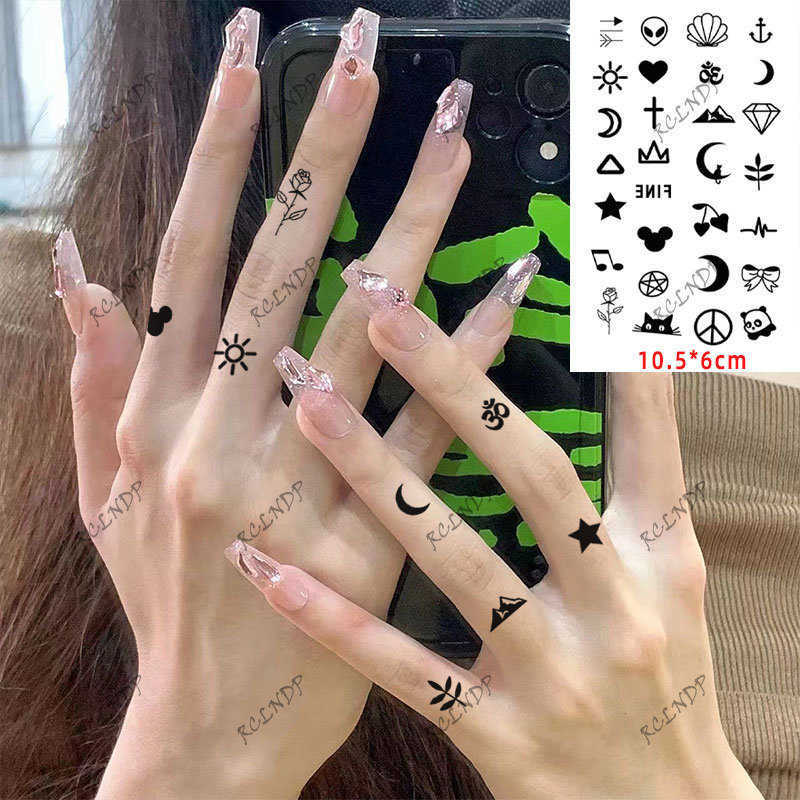 5 PC Temporary Tattoos Waterproof Temporary Tattoo Sticker Flame Love Heart Flower Star Selfie Body Art Fake Tatto Flash Tatoo on finger for Men Women