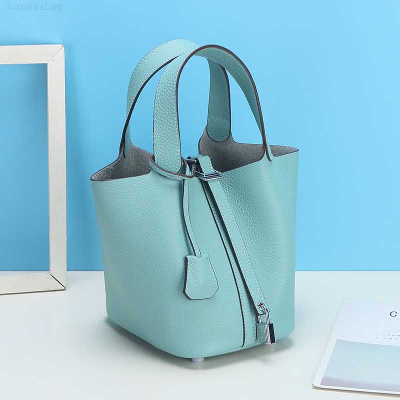 Designer Luxury Bag Soft Top Layer Cowhide Net Red Vegetable Basket Leather Bucket Lychee Pattern Leisure Hand Female Small HandbagR9VTN0KN Picotin, Small orange
Designer Luxury Bag Soft Top Layer Cowhide Net Red Vegetable Basket Leather Bucket Lychee Pattern Leisure Hand Female Small HandbagR9VTN0KN Picotin, Small orange