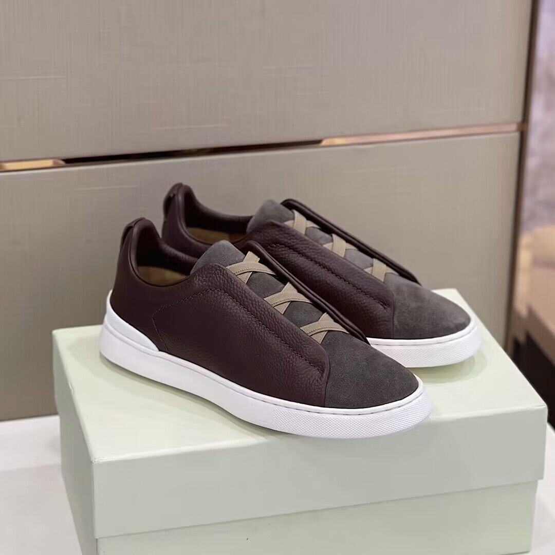 2023 Men casual shoes Zegnas-- low top sneaker calfskin leather Triple stitch light shoes White luxury design trainer with box 38-45
2023 Men casual shoes Zegnas-- low top sneaker calfskin leather Triple stitch light shoes White luxury design trainer with box 38-45