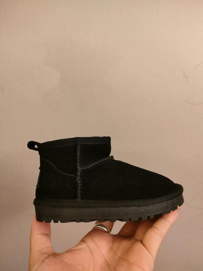 2025----Mini Classic Warm Kids Boots Snow Toddler Girls Shoes Winter fur Fluffy Baby Kid Youth Boot Chestnut Black