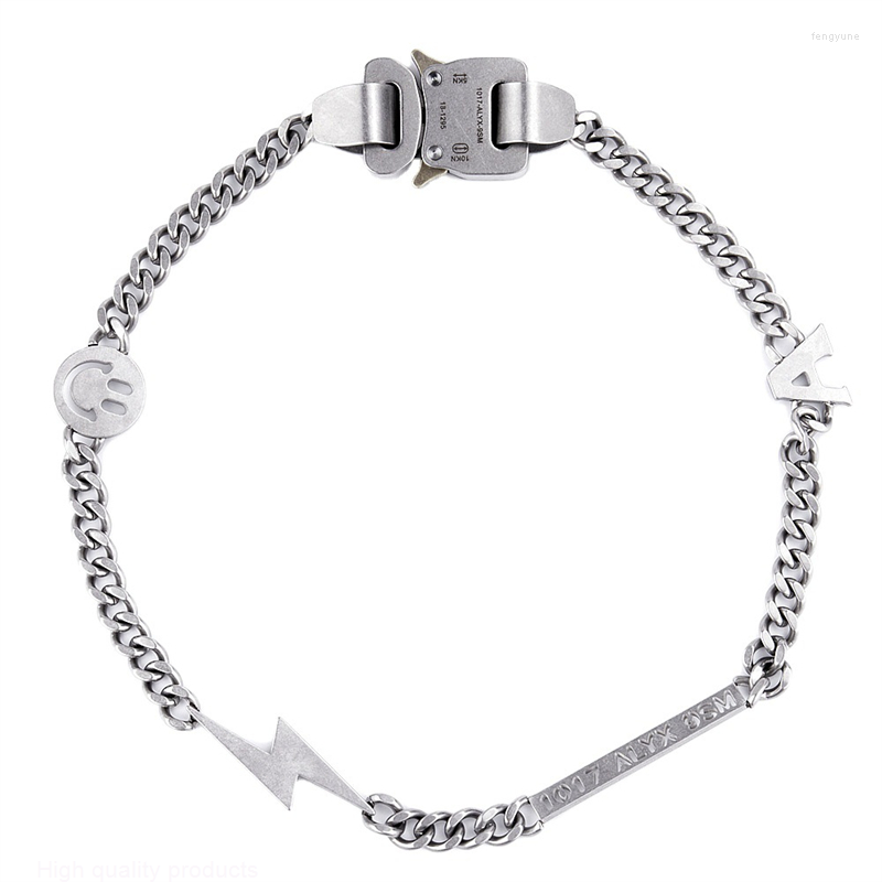 Chains Fashion Men Women High Quality 1017 ALYX 9SM Danger Letters Titanium Steel Stainless Buckle Bracelet Necklace
Chains Fashion Men Women High Quality 1017 ALYX 9SM Danger Letters Titanium Steel Stainless Buckle Bracelet Necklace