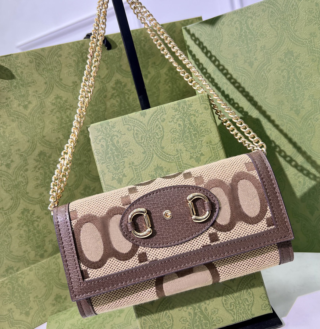 Designer womens shoulder bag luxury mini handbags Fashion G letter leather bags Marmont chain clutch ladies jackie1961 vintage sling purses #4918, 4916#g letter
Designer womens shoulder bag luxury mini handbags Fashion G letter leather bags Marmont chain clutch ladies jackie1961 vintage sling purses #4918, 4916#g letter