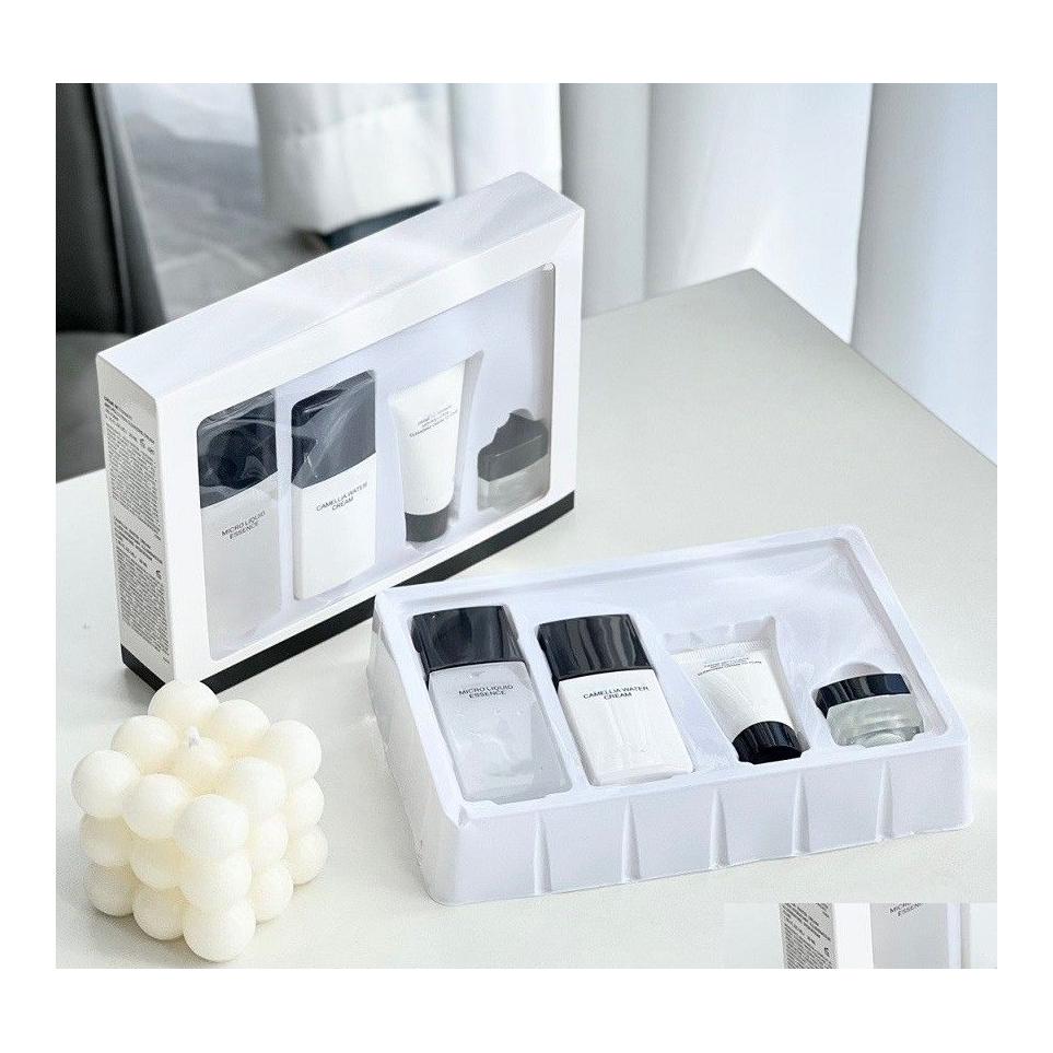 Makeup Sets 4 In 1 Face Skin Care Pieces Beauty Moisturizing Essence Cream Treatment Travel Gift Kit Collection Drop Delivery Health Dhmzi
Makeup Sets 4 In 1 Face Skin Care Pieces Beauty Moisturizing Essence Cream Treatment Travel Gift Kit Collection Drop Delivery Health Dhmzi