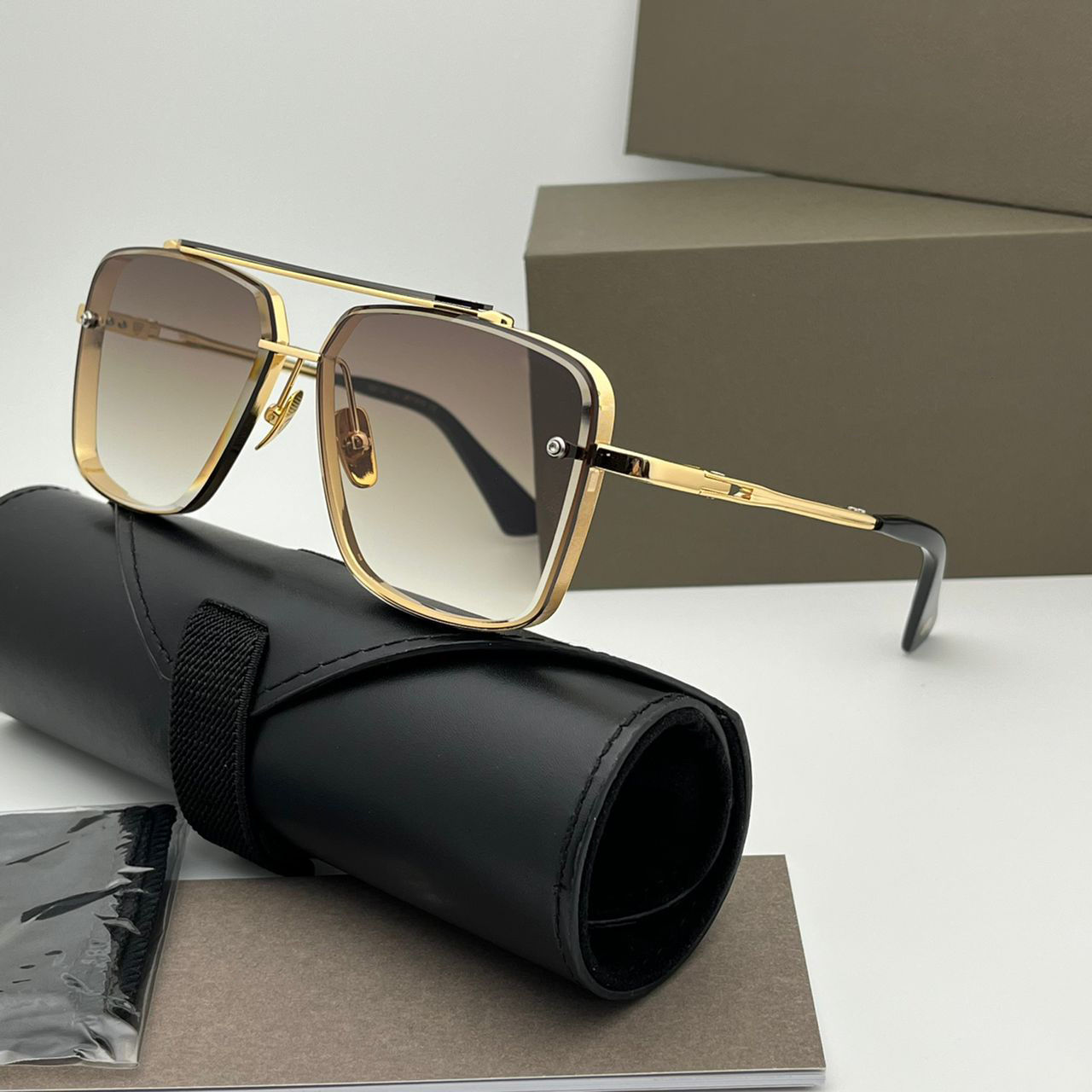 Rock Sunglasses For Men Women Summer M SIX Style Anti-Ultraviolet Retro Plate Plank Full Frame Fashion Glasses Random Box