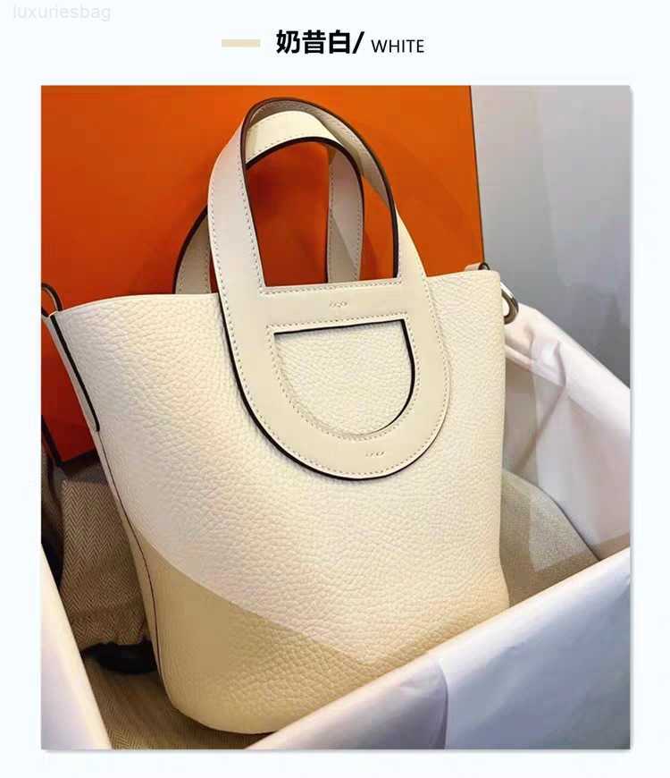 Designer Luxury Pig Nose Bucket Litchi Ribbed Head Layer Cow Large Capacity Vegetable Basket Handheld Genuine Leather Women's BagVJUQ8D4V Picotin, Elephant grey
Designer Luxury Pig Nose Bucket Litchi Ribbed Head Layer Cow Large Capacity Vegetable Basket Handheld Genuine Leather Women's BagVJUQ8D4V Picotin, Elephant grey